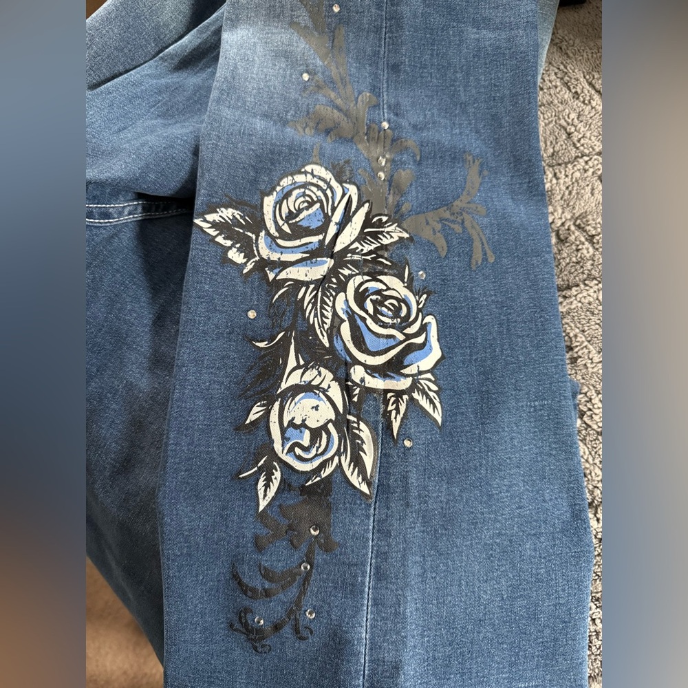 🆕 Hot Topic Dark Indigo Skull Rose Rhinestone Flare Denim Pants Plus Size 18 - Picture 11 of 12